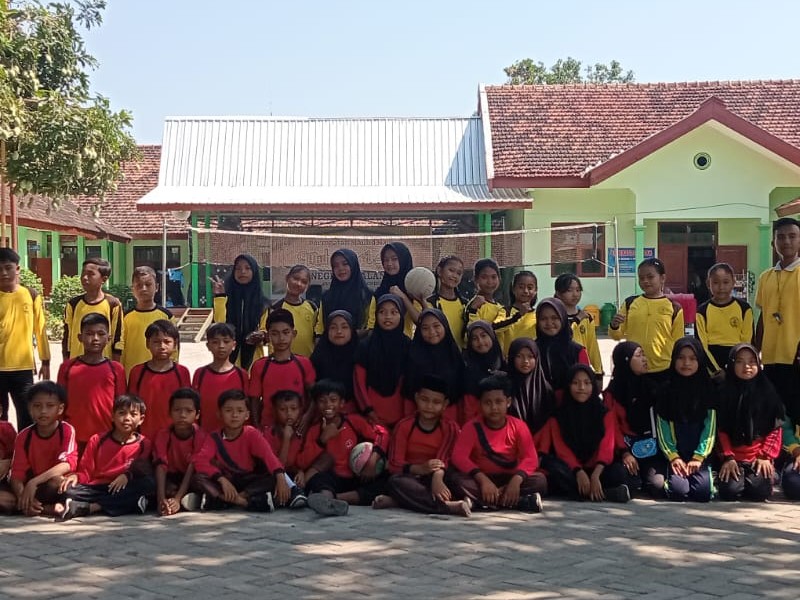Latihan Voly Bersama Siwa SD Negeri 2 Palangan